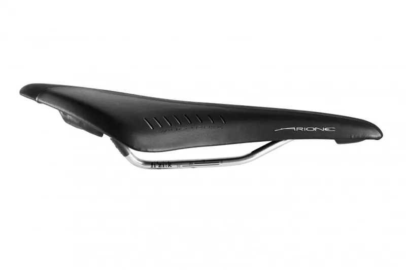 Fizik Arione Saddle in Black