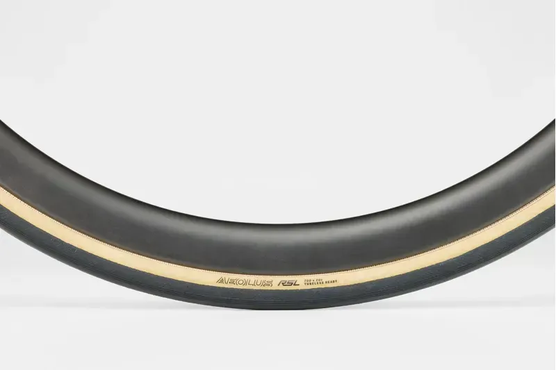 Bontrager Aeolus RSL TLR 700x30c Cotton Road Racing Tyre in Black/Tan-2