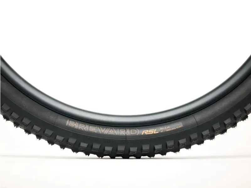 Bontrager Brevard RSL XT 27.5x2.5-inch TLR Trail Tyre in Black-2