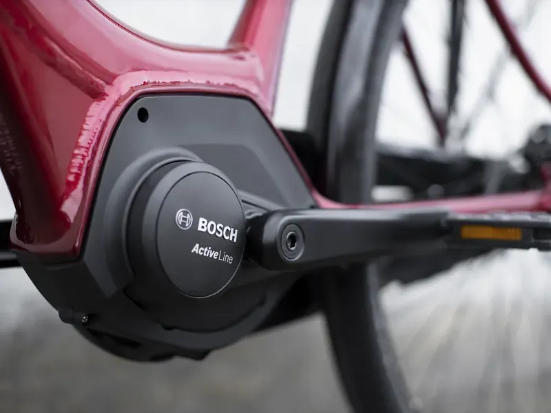  Trek District+ 4 500wh Lowstep eHybrid Bike in Red-10