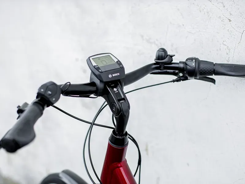  Trek District+ 4 500wh Lowstep eHybrid Bike in Red-8