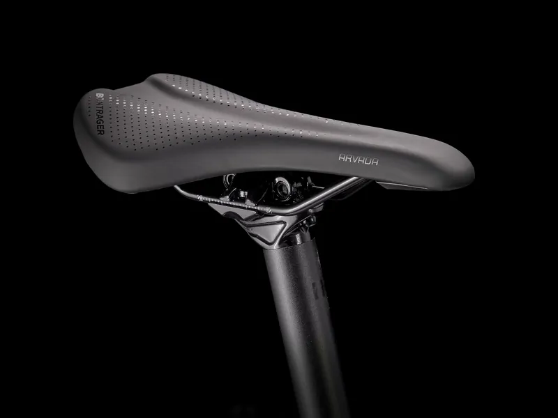 Trek Marlin 6 Mountain Bike in Red-11