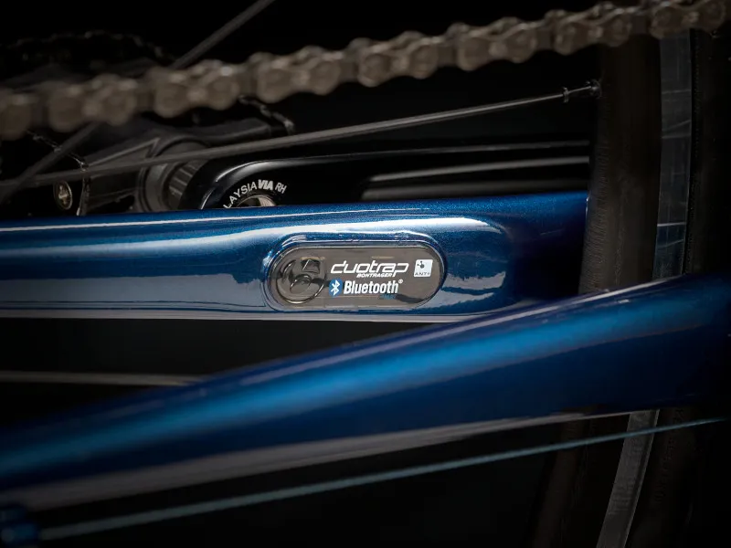 Trek Domane AL 2 Road Bike in Black-10