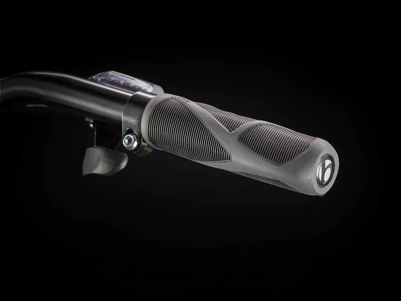 Trek Dual Sport 1 Hybrid Bike 2021 in Black-4