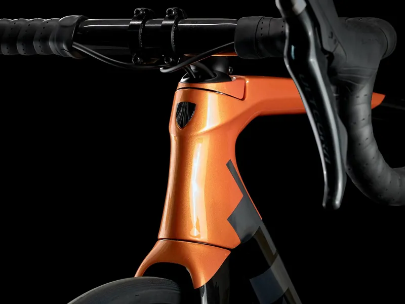 Trek Emonda SL 7 Disc 2021 Road Bike - Black-11