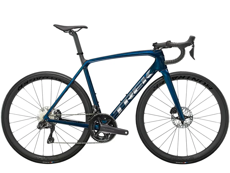 Trek Emonda SL 7 Road Bike in Mulsanne Blue