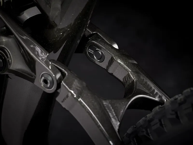 Trek Fuel EX 8 XT Mountain Bike 2021 in Red-9