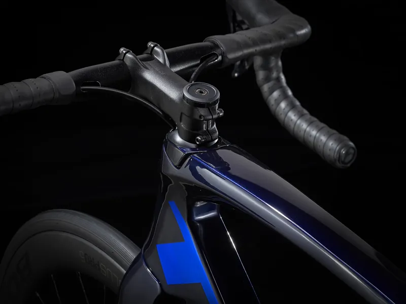 Trek madone sl7 disc ultegra di2 deals