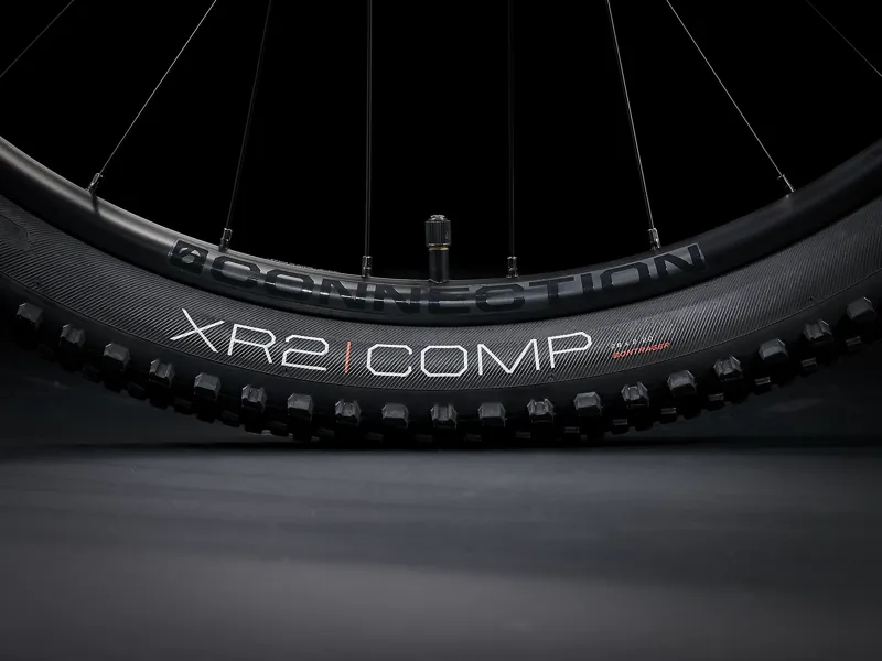 Trek Marlin 6 Mountain Bike in Red-8