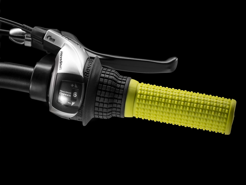  Trek Precaliber 24 8-Speed Suspension Kids Hybrid Bike in Black-4