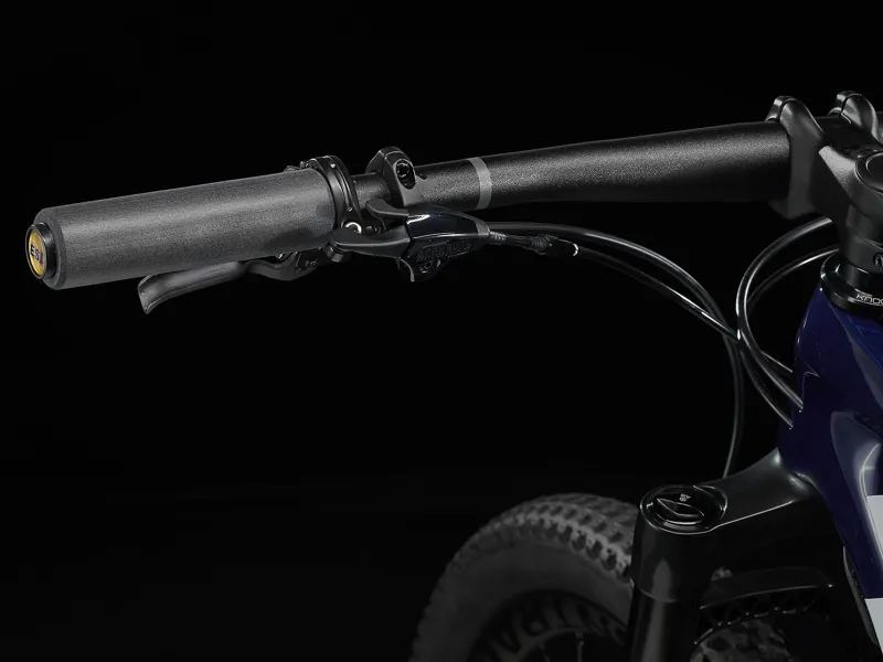 Trek Procaliber 9.7 XC Mountain Bike in Navy Smoke to Alpine Blue-10