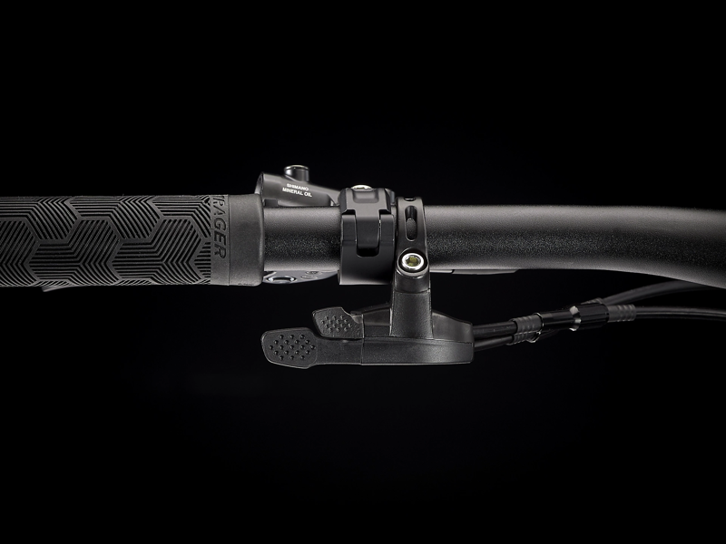  Trek Supercaliber 9.6 Mountain Bike in Lithium Grey/Trek Black-6