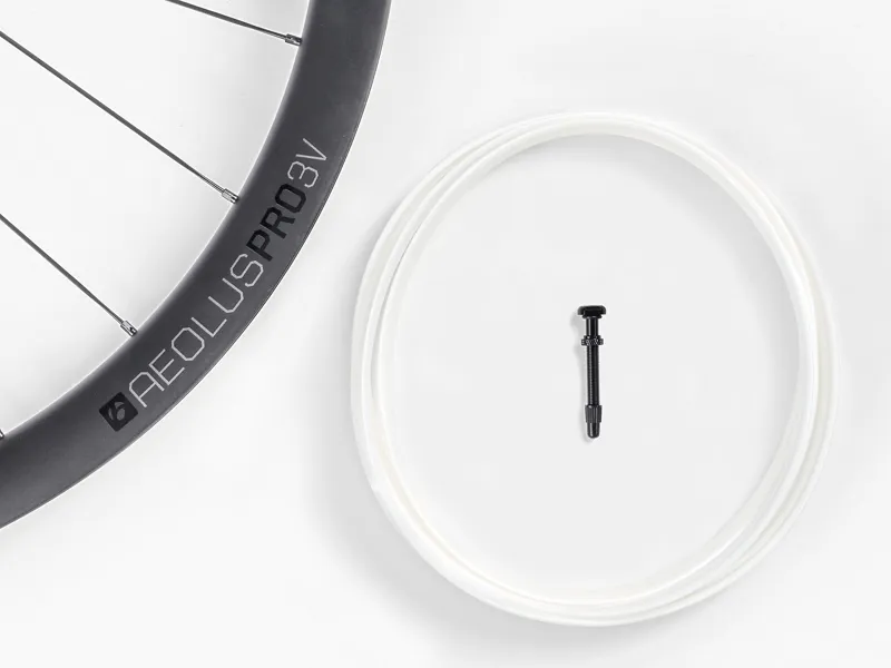 Bontrager Aeolus Pro 3V TLR Disc Road Wheel-3