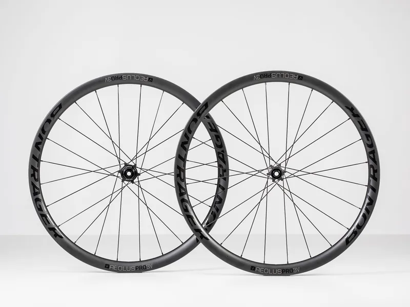 Bontrager Aeolus Pro 3V TLR Disc Road Wheel-2