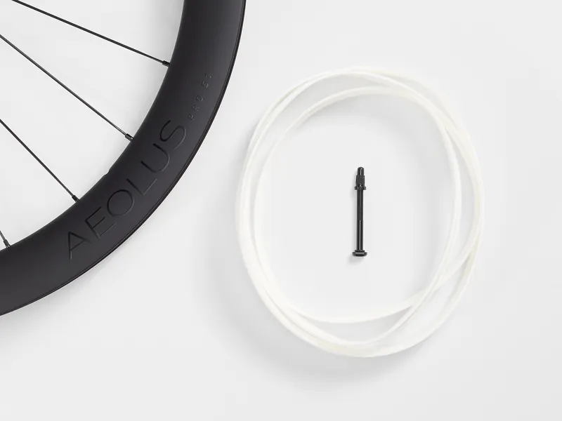 Bontrager Aeolus Pro 51 TLR Disc Road Wheel -3