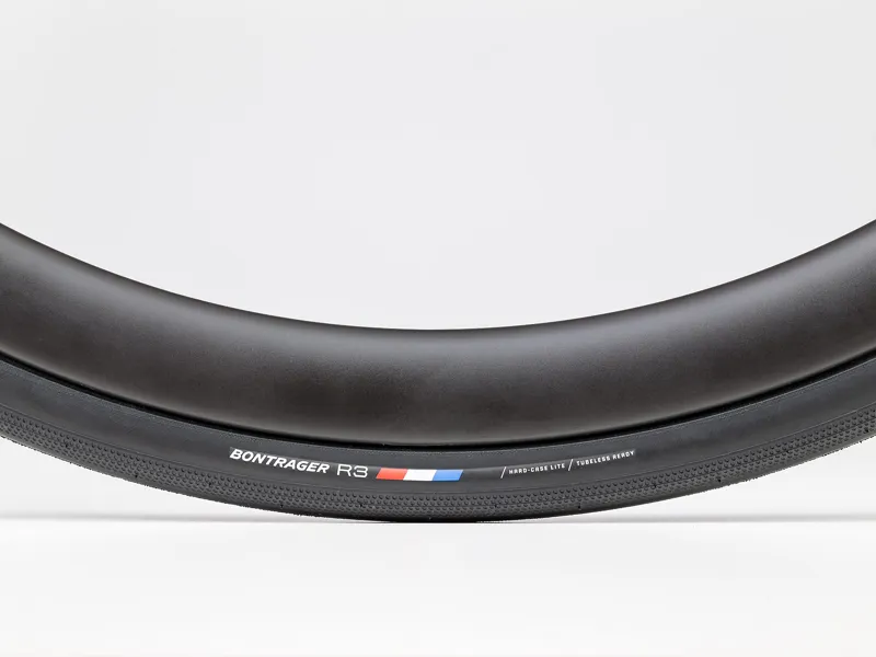Bontrager R3 Hard Case Lite TLR 700x32c Road Tyre-2