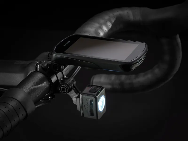  Trek Domane SL 7 Road Bike in Dark Prismatic/Trek Black-8