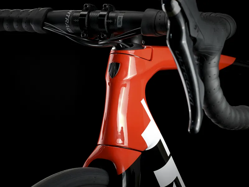 Trek Emonda SL 6 Disc Pro Road Bike in Black-3