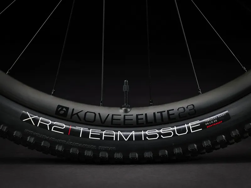  Trek Procaliber 9.7 XC Mountain Bike in Crystal White/Trek Black-6