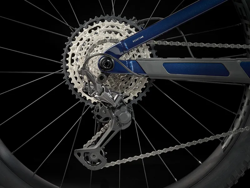 Trek Top Fuel 8 XT XC Mountain Bike in Mulsanne Blue-4