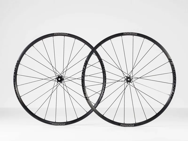 Bontrager Paradigm Elite TLR Disc Road Wheel in Black