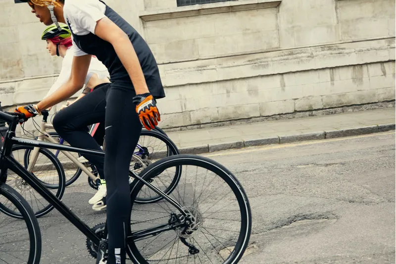  Cannondale Quick Disc 4 Hybrid Bike in Grey-7