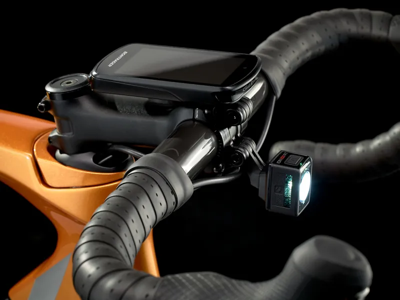 Trek Emonda SL 7 Disc eTap Road Bike in Black-2