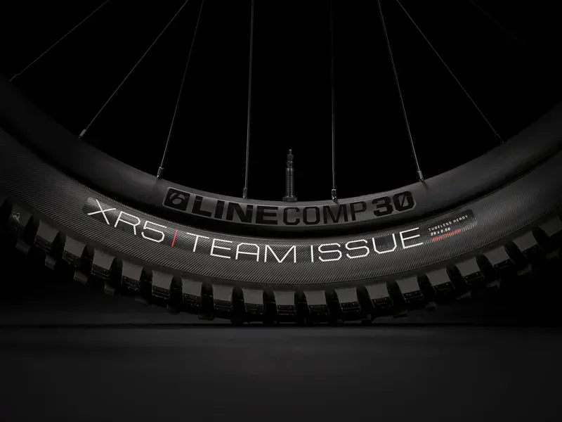 Trek Slash 8 Full Suspension Mountain Bike in Marianas Blue-1