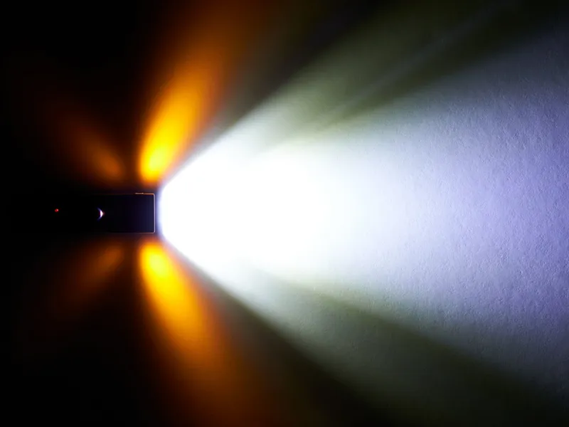 Trek Commuter Pro RT Front Light in Black-2